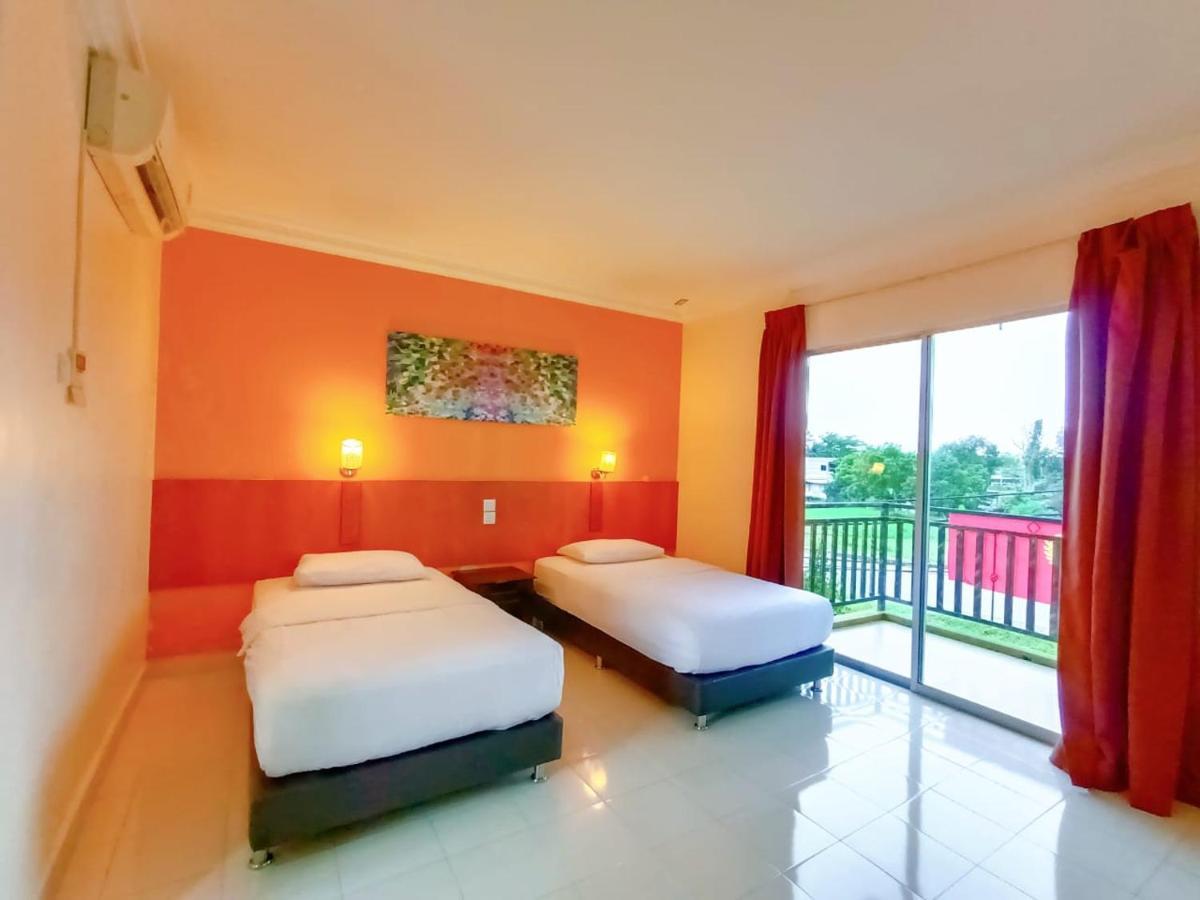 Casa Idaman Motel Пантай-Сенанг Экстерьер фото