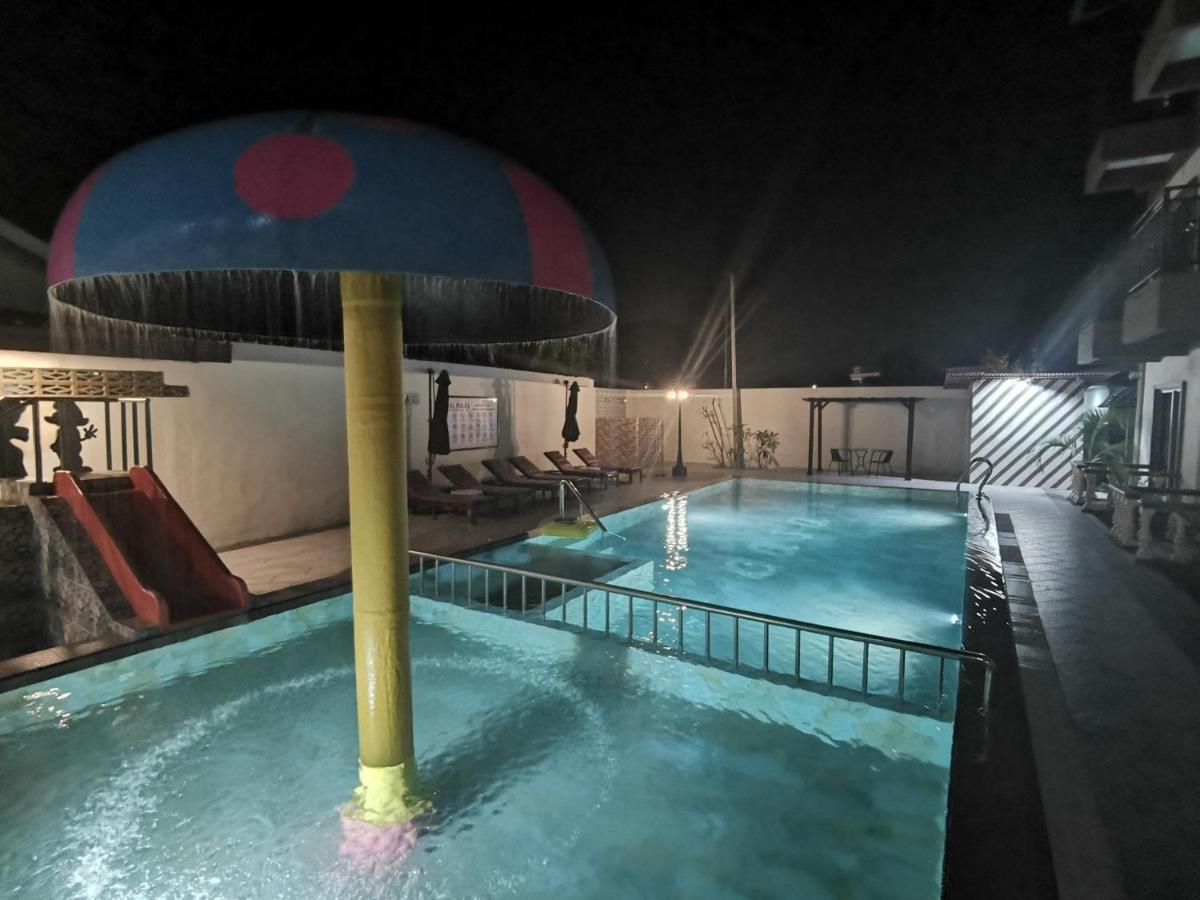 Casa Idaman Motel Пантай-Сенанг Экстерьер фото