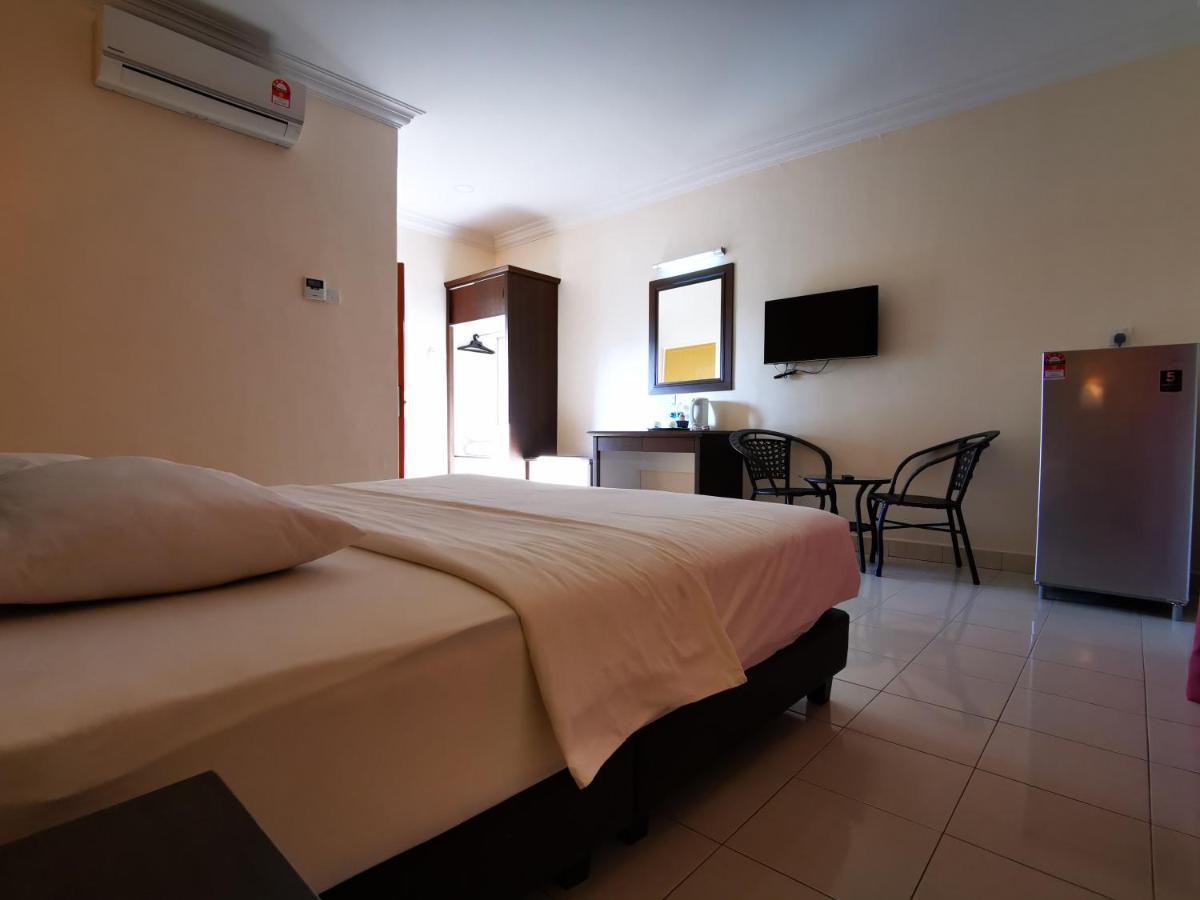 Casa Idaman Motel Пантай-Сенанг Экстерьер фото